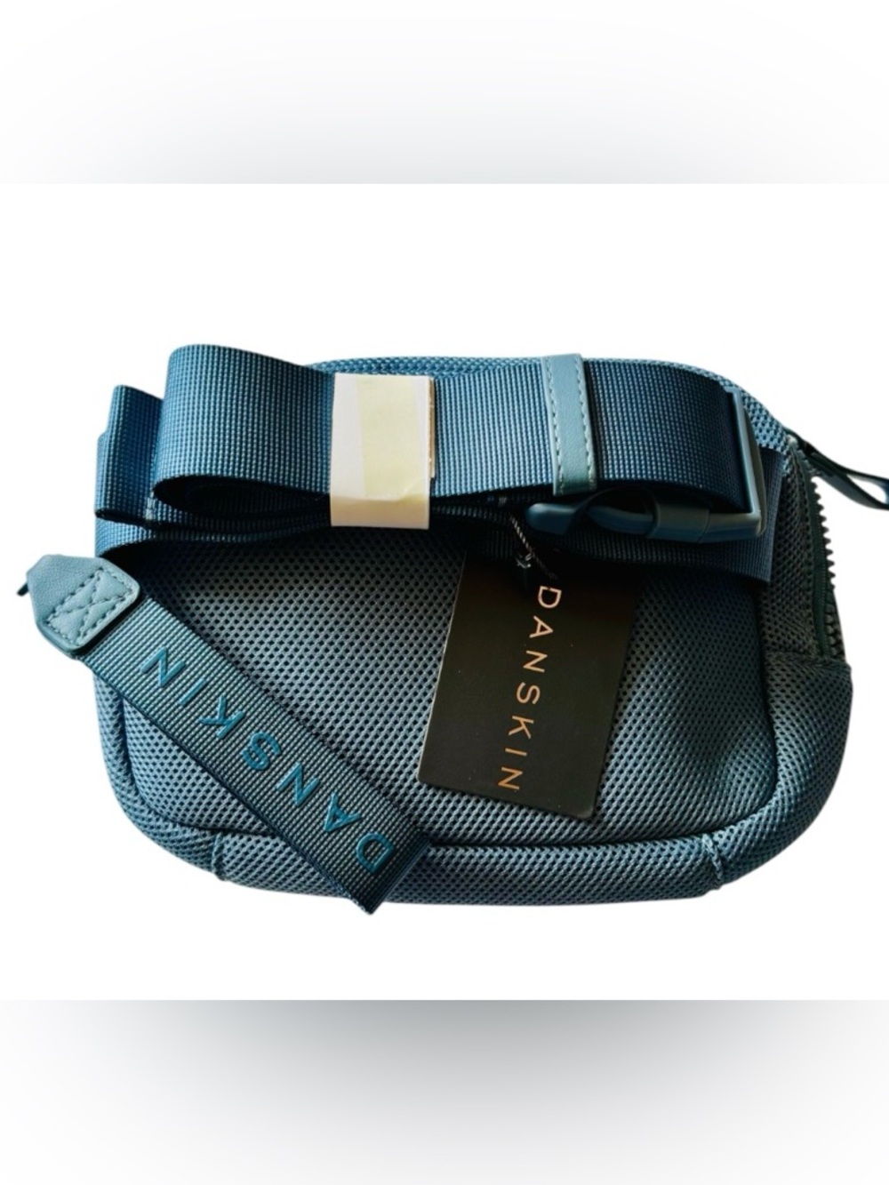 NWT Danskin Ella Mesh Fanny Pack / Belt Bag.